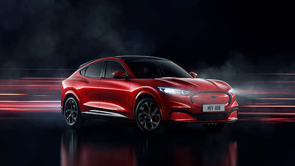 宋又掀桌子？10.98万元起的宋Pro荣耀直接掀掉屋顶！