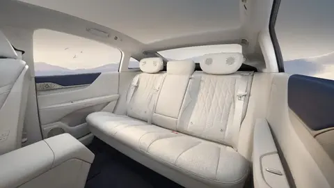 合资新能源家轿爆发？帕萨特插混版亮相，smart轿跑对标小米SU7？